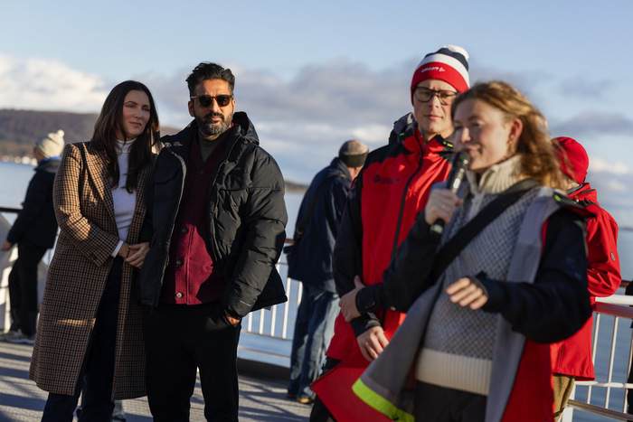 Hurtigruten COASTAL EXPRESS MS Kong Harald Coastal Experience Team ©Espen Mills 0.jpg